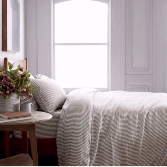 Quince European Linen Duvet King Cover in Gray And White Stripes NWT - Picture 4 of 10
